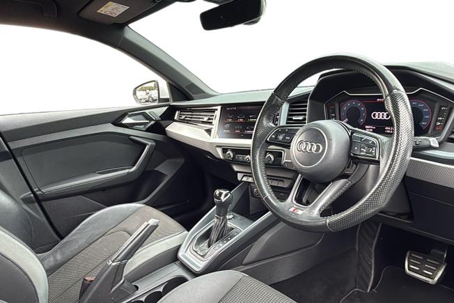 AUDI A1 Photo 6