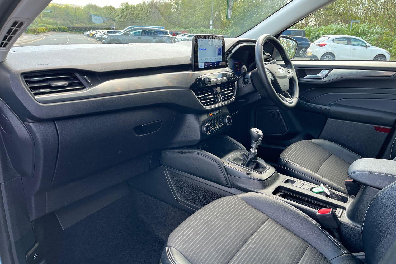 Ford KUGA Photo 17
