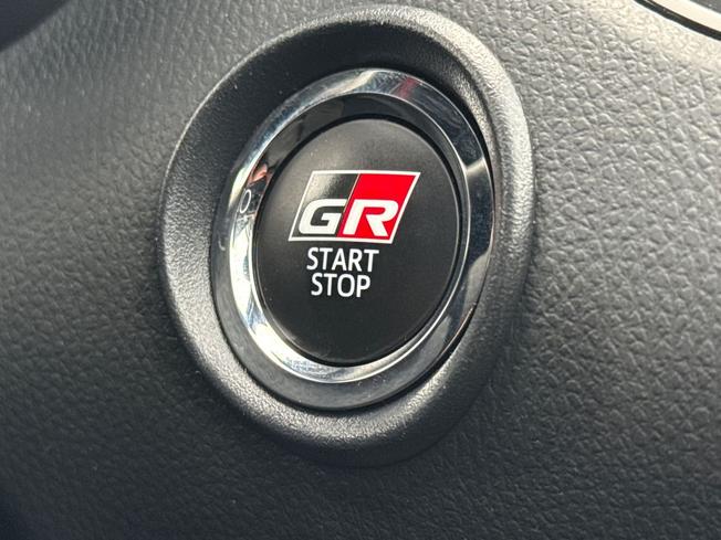 TOYOTA C-Hr Photo 34