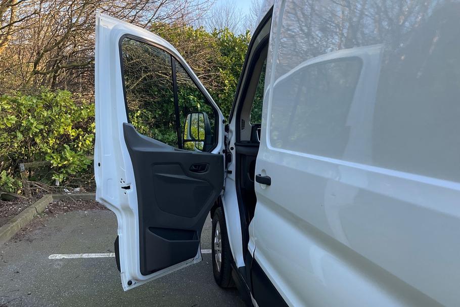 Used FORD TRANSIT LB74TVJ 33