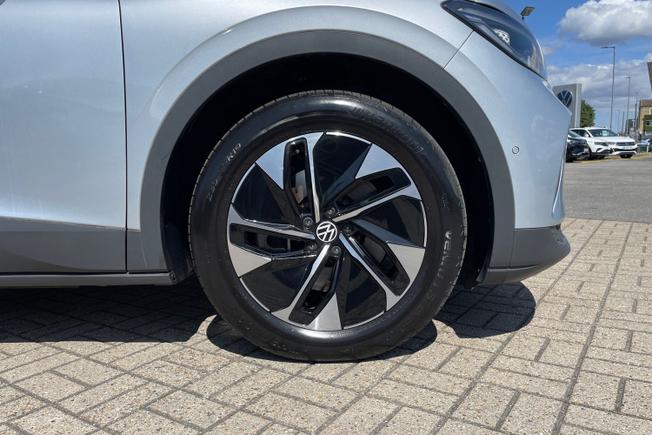 VOLKSWAGEN ID.4 Photo 5