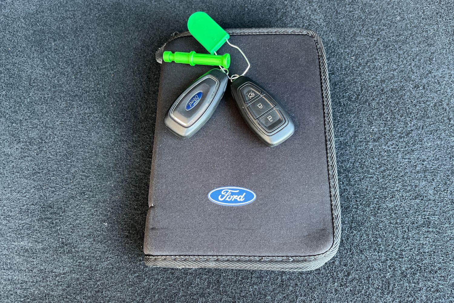 Ford KUGA Photo 21