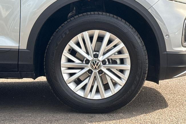 VOLKSWAGEN T-Roc Photo 5