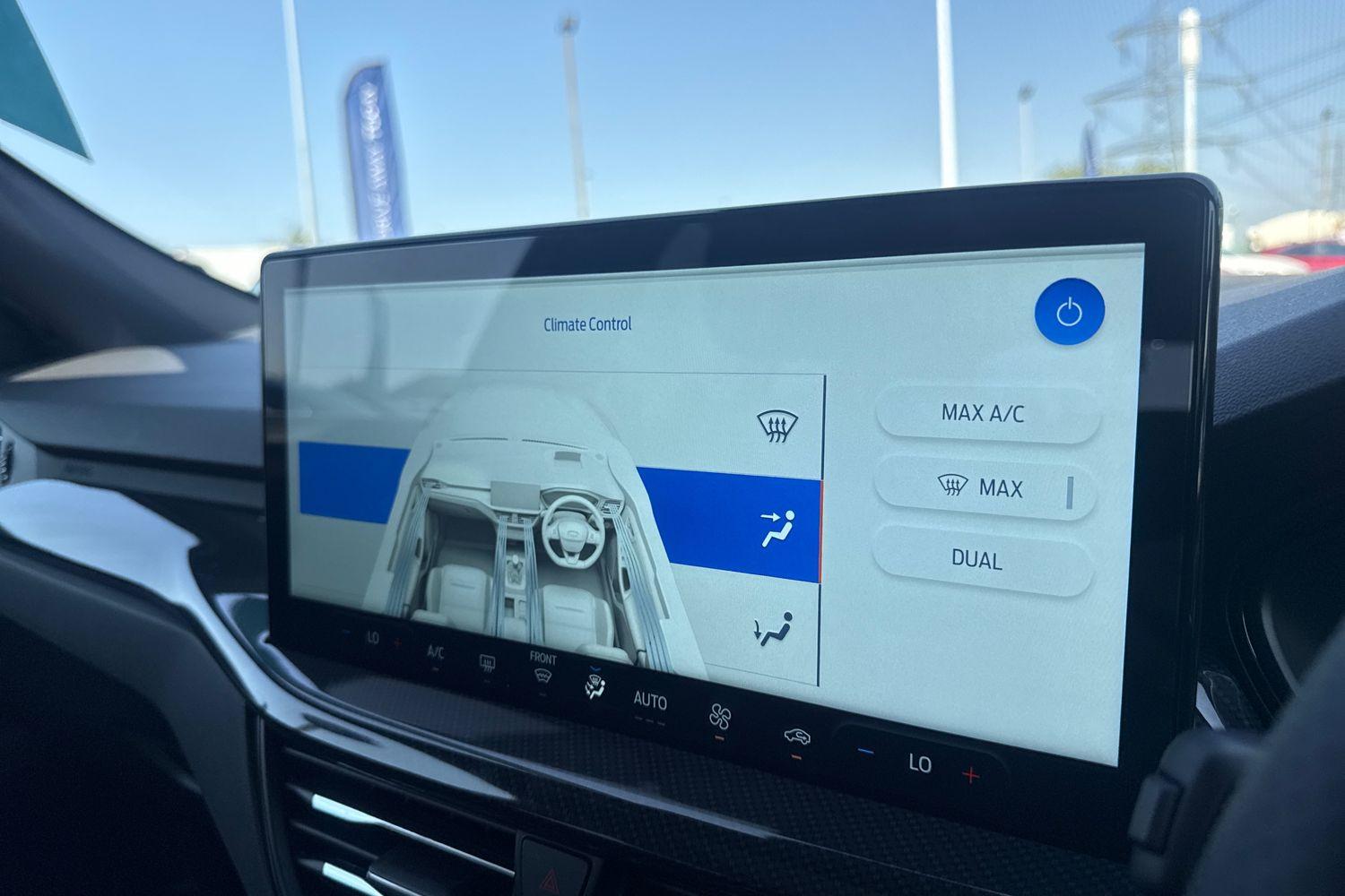 Ford FOCUS Photo 23