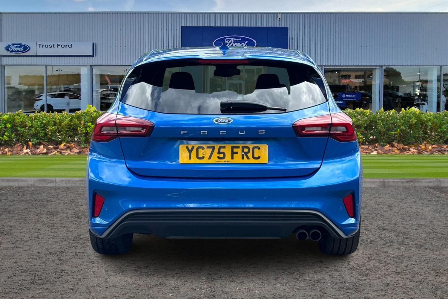 Ford FOCUS Photo 6