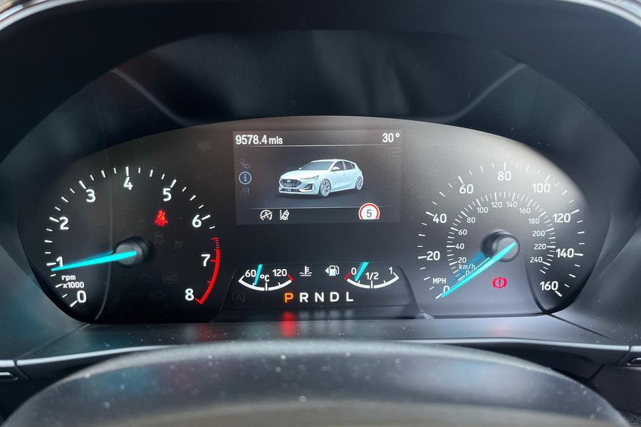 Ford Focus Photo autoimg-5c009e9c5de39cb9797c394376eabdec9a70a7bb.jpg