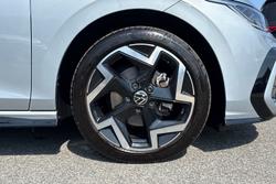 VOLKSWAGEN Golf Photo 5