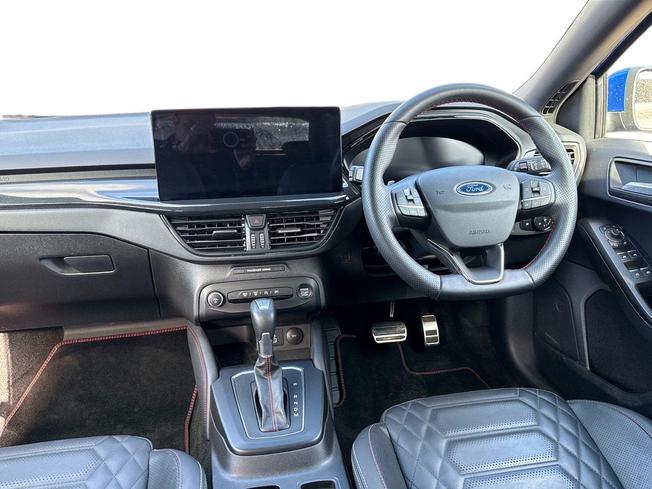 FORD Focus Photo 11