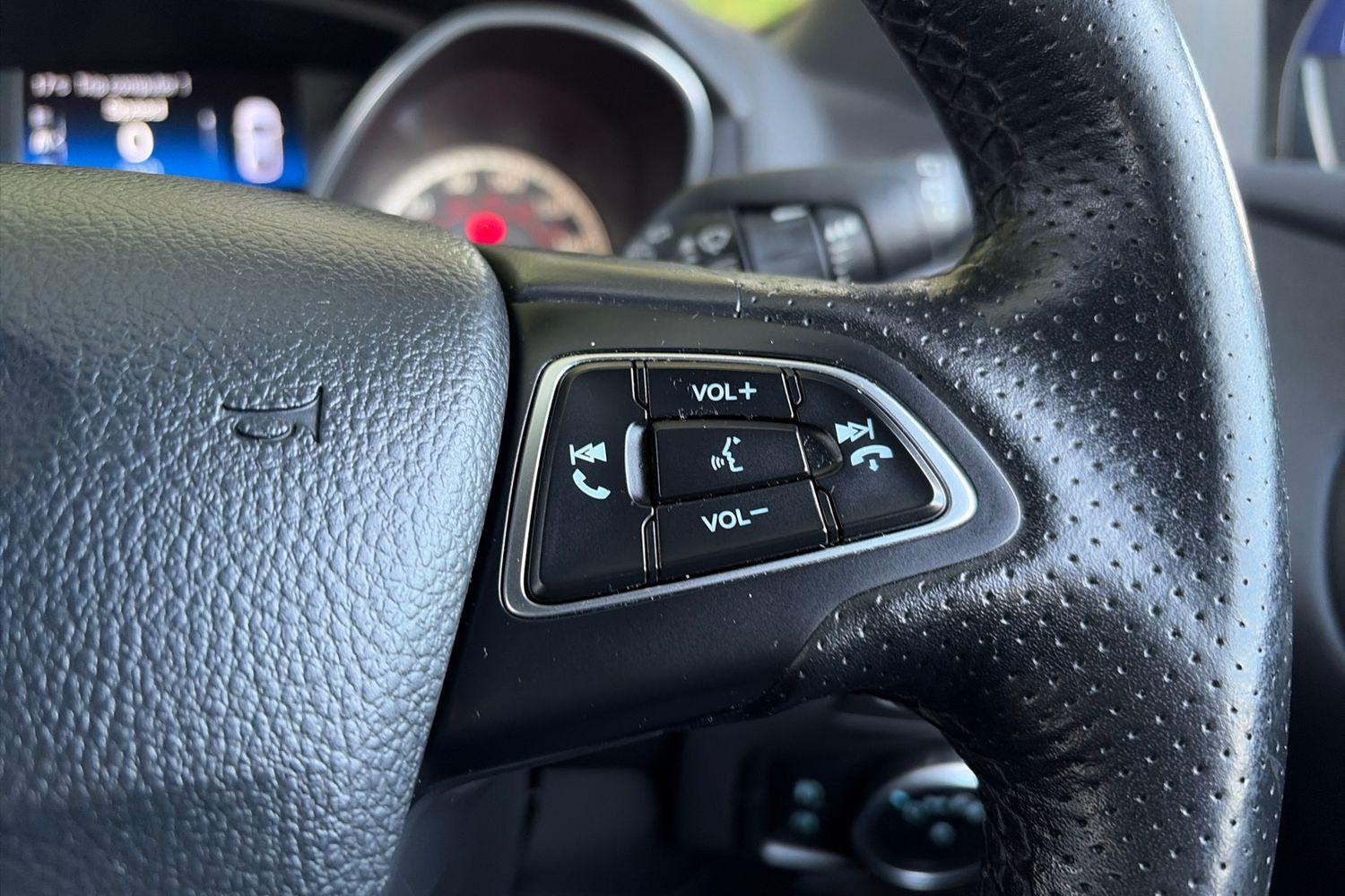 Ford Focus Photo 23