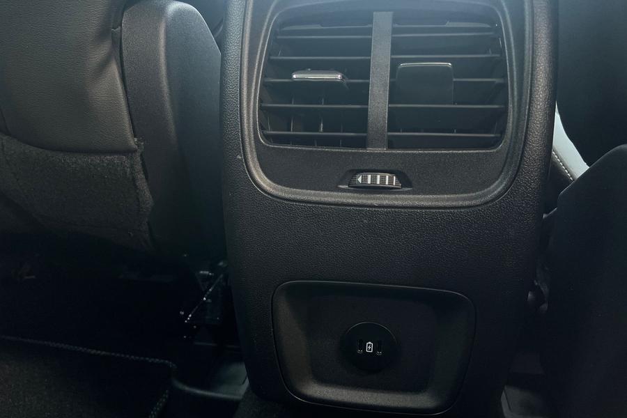 Ford KUGA Photo autoimg-5c08c7b9cde1c80674385eb06ed3abe78f62c0e0.jpg