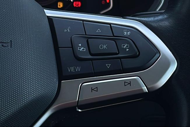 VOLKSWAGEN Tiguan Photo 17