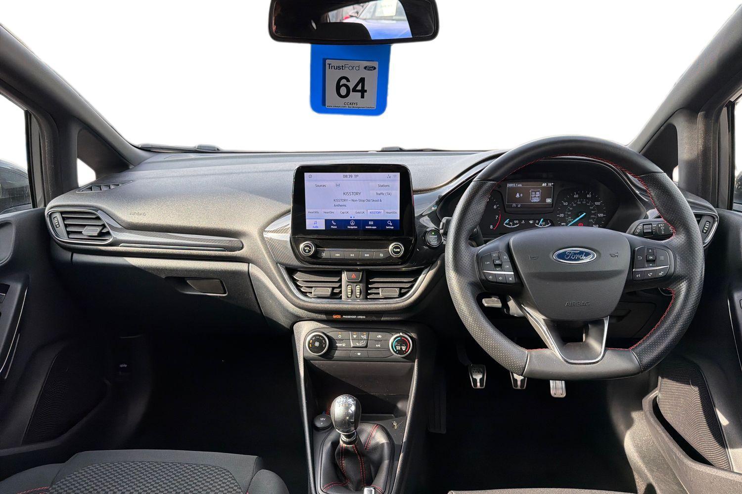 Ford FIESTA Photo 9