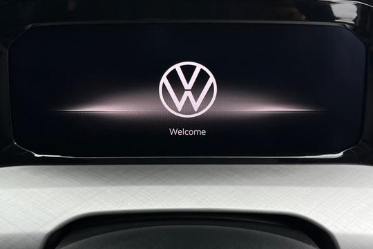 Volkswagen Golf Photo autoimg-5c0bf9b2407a2a178f20967475f6858ccd72b394.jpg