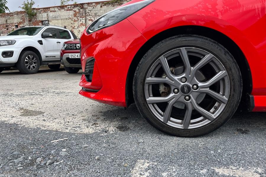 Ford FIESTA Photo autoimg-5c0da550944e950bf64f3014b1aa989cb00b546c.jpg