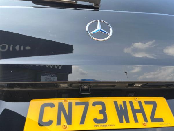 Mercedes-Benz Vito Photo autoimg-5c1039a516f217366f8b935ee6c88b782da3b25a.jpg