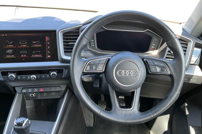 AUDI A1 Photo 11