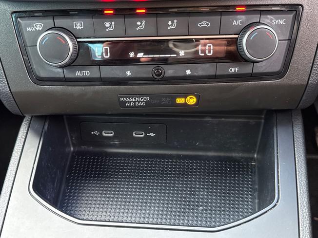 SEAT Ibiza Photo 31