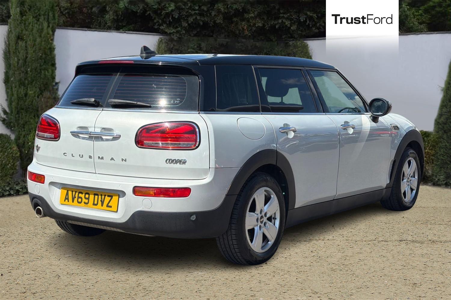 MINI CLUBMAN Photo 3