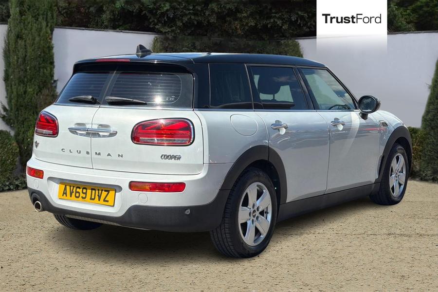 MINI CLUBMAN Photo autoimg-5c1711d011de743aa059f5623b8f245711c8a74f.jpg
