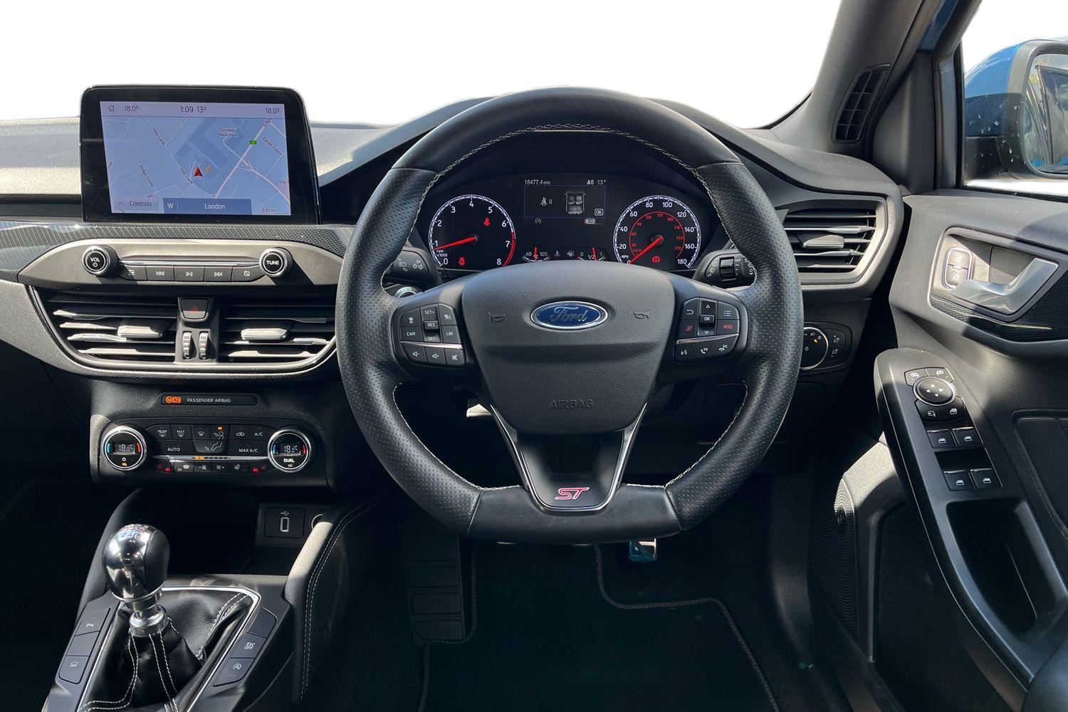 Ford Focus Photo 10