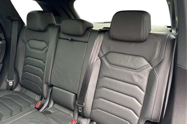 VOLKSWAGEN Touareg Photo 9
