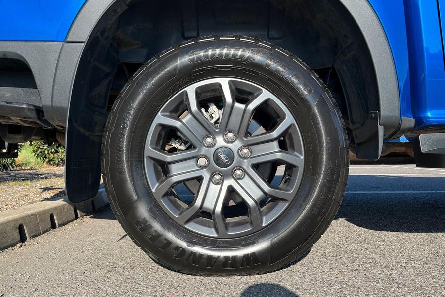 Ford RANGER Photo autoimg-5c1d4085906334108cf164879e34980183fce6f8.jpg