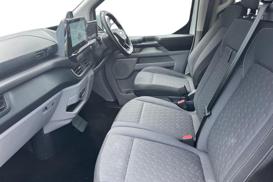 Ford TOURNEO CUSTOM Photo autoimg-5c24575b294e34eeb537f663ef37abe0079866d3.jpg