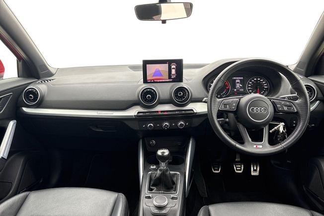 AUDI Q2 Photo 12