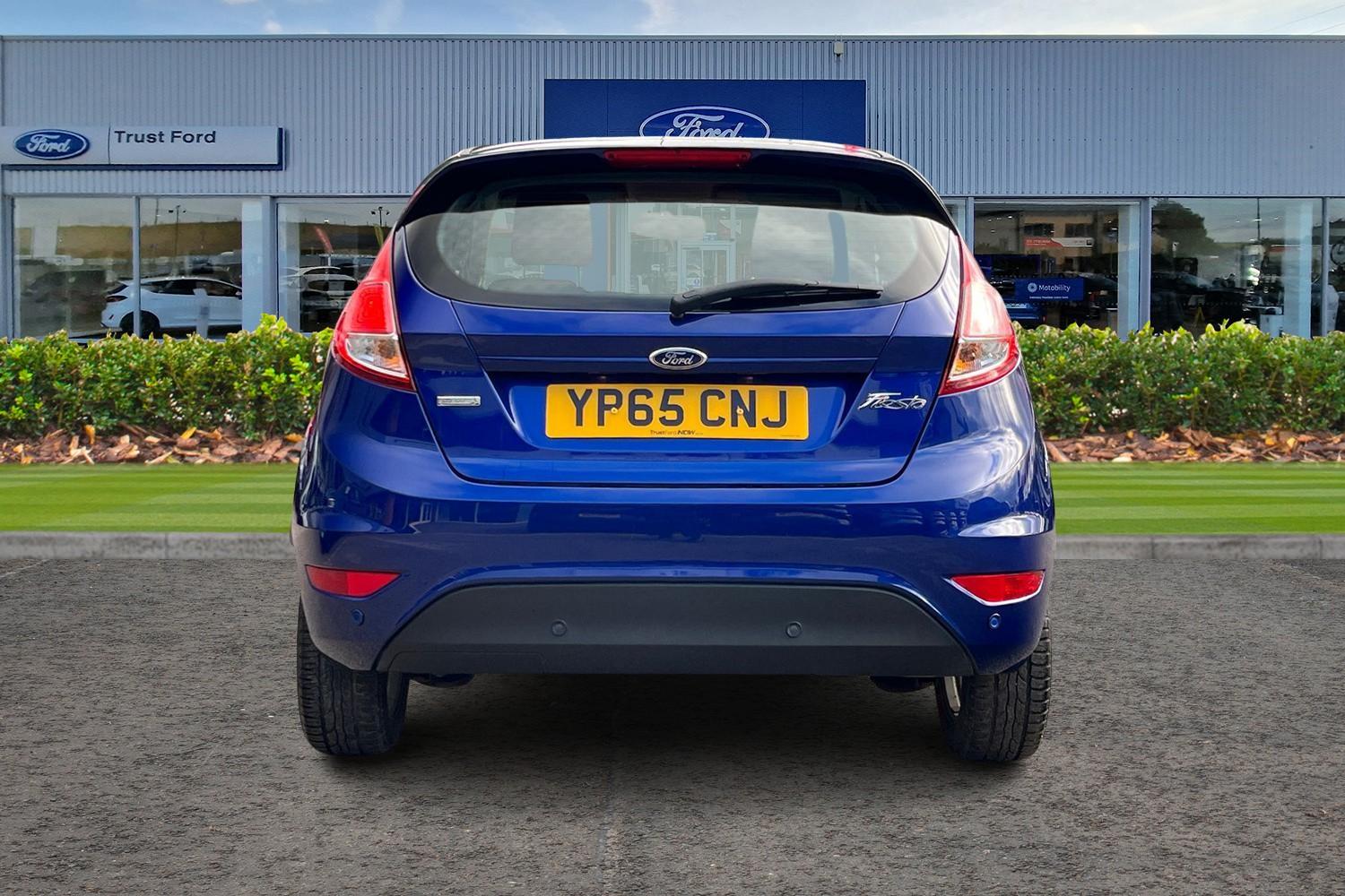 Ford Fiesta Photo 6