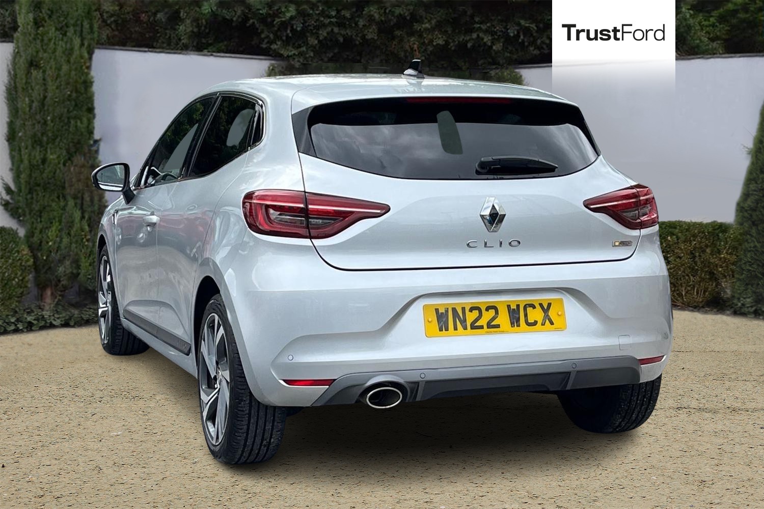 Renault CLIO Photo 1