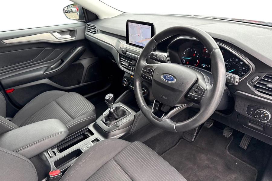 Ford FOCUS Photo autoimg-5c27c037defced5b8988961ad0c8573a2355a334.jpg