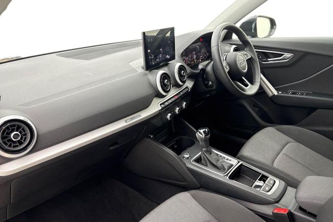 AUDI Q2 Photo 2