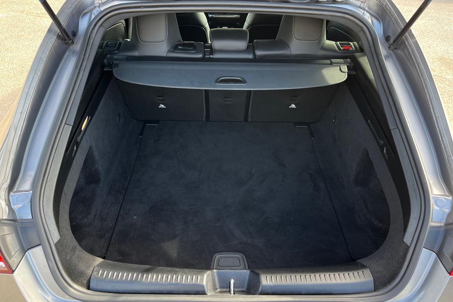 Mercedes-Benz CLA Photo autoimg-5c2c1cc0f1b4ef9389a85a18a2d221313c5131d3.jpg