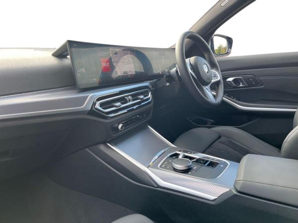 BMW 3 Series Photo autoimg-5c3419fcf007e7d0ca1ac5713b0c279393dc5ba5.jpg
