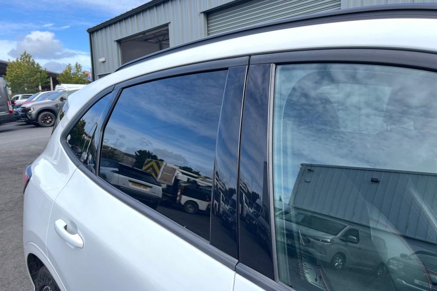 Ford KUGA Photo autoimg-5c37875d1a7d0d381e35c97631eb8d126fba7886.jpg