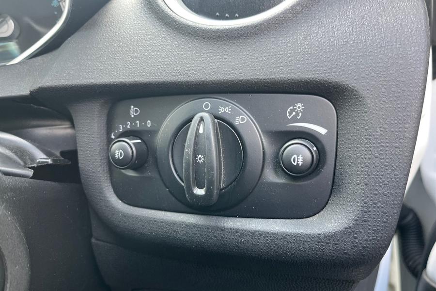 Ford Fiesta Photo autoimg-5c3ac8779d90caffb708e3fee4c21c0bc5cf4332.jpg