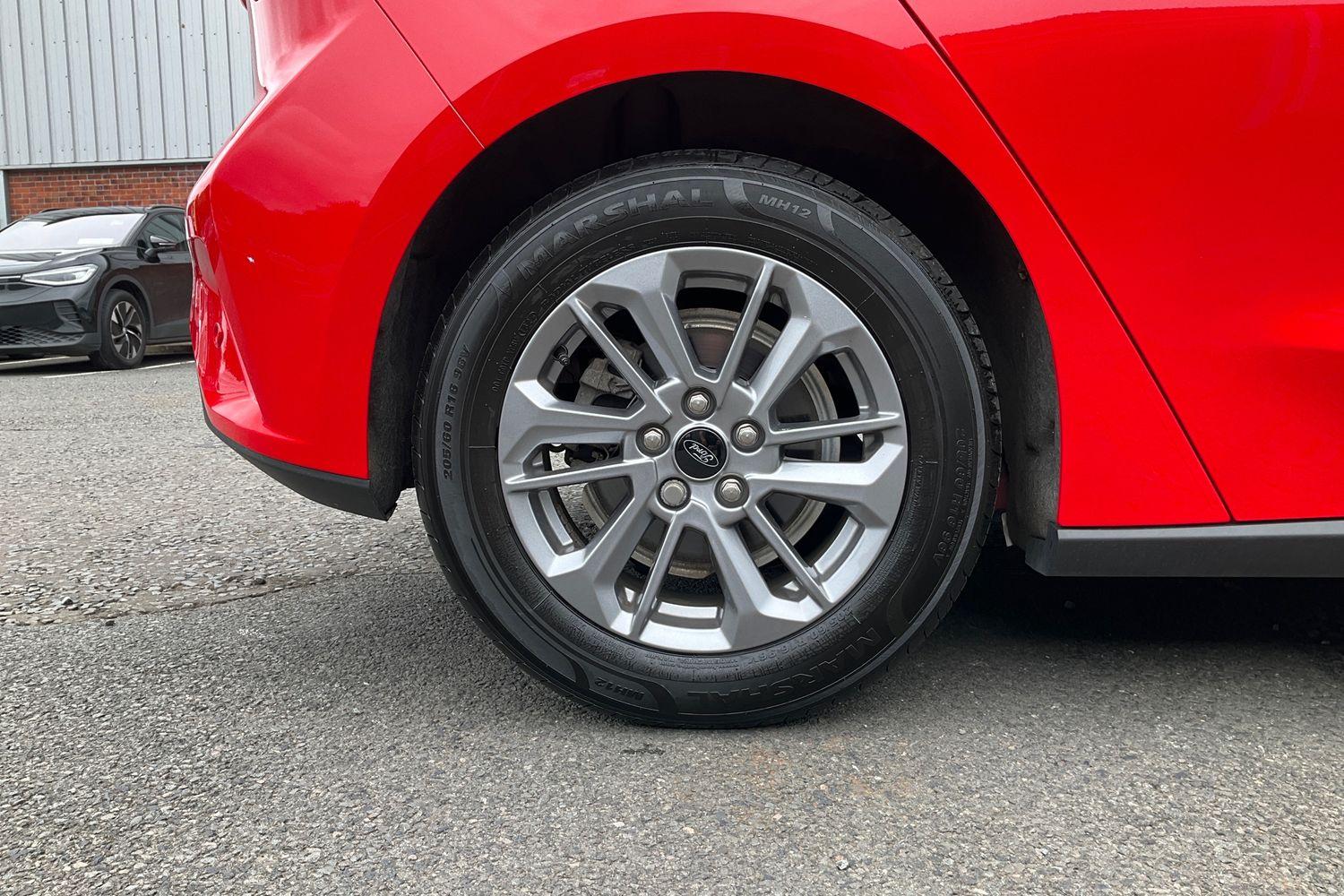 Ford Focus Photo 7