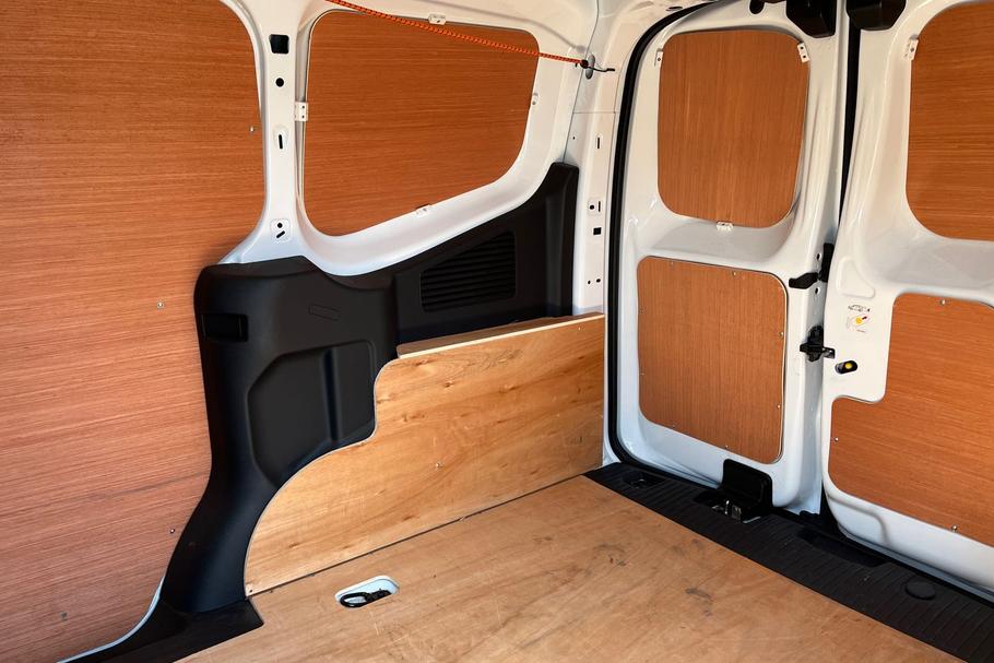 Used Ford TRANSIT COURIER HN24OAL 4
