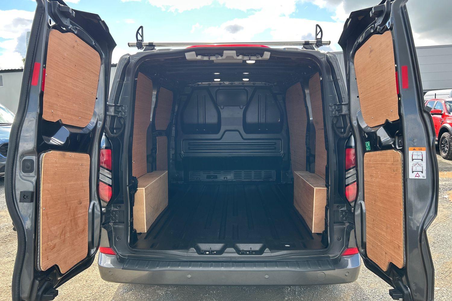 Ford TRANSIT CUSTOM Photo 6