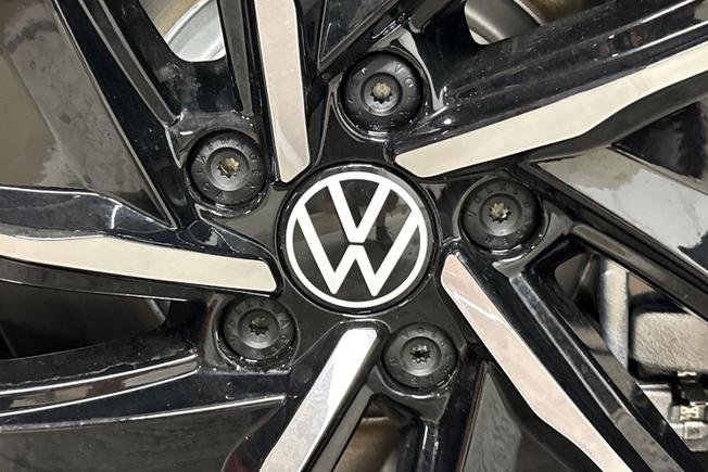 VOLKSWAGEN ID.4 Photo 31