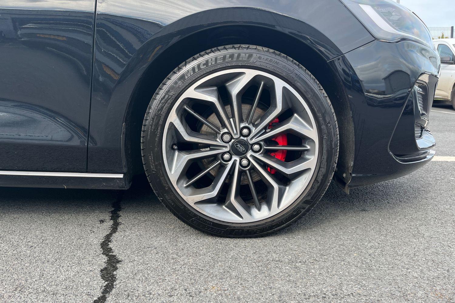 Ford FOCUS Photo 7