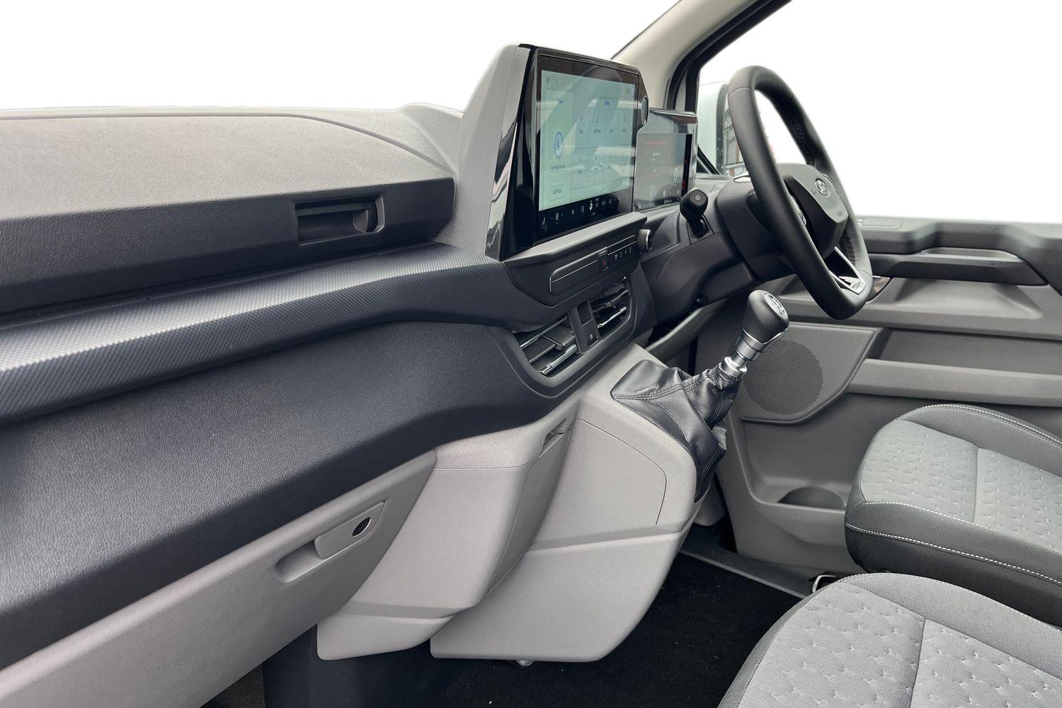 Ford TRANSIT CUSTOM Photo 2