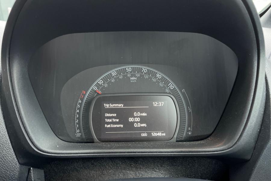 Toyota AYGO X Photo autoimg-5c580ab83e4319e0b54168fb183f52159a335337.jpg