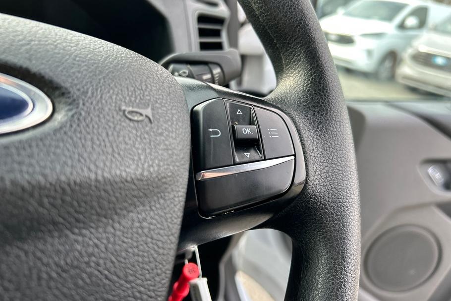 Used FORD TRANSIT CUSTOM NL23YTN 32