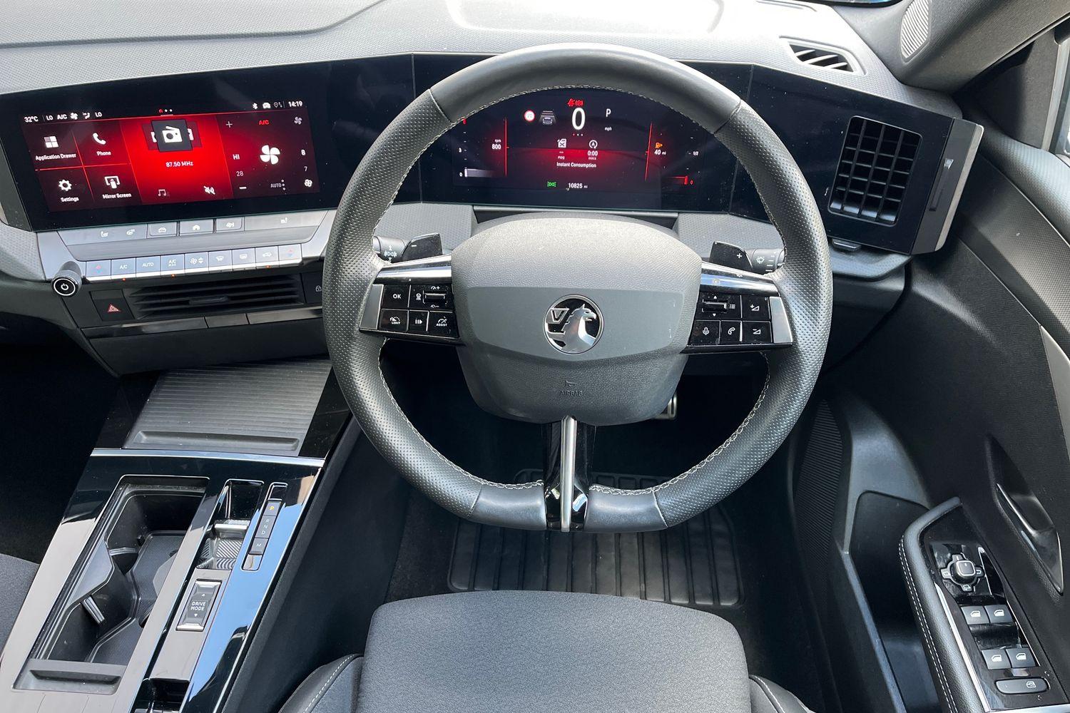 Vauxhall ASTRA Photo 11