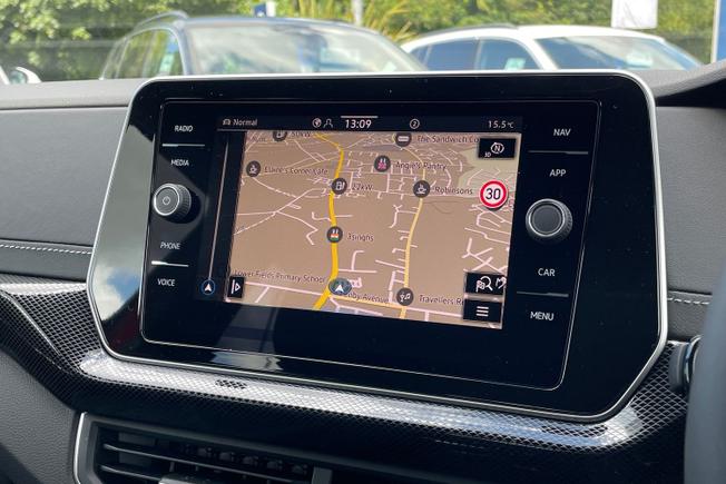 VOLKSWAGEN T-Cross Photo 14