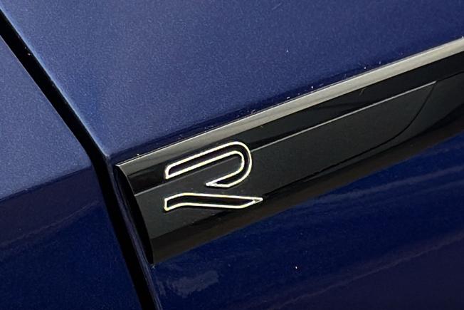 VOLKSWAGEN Golf Photo 47