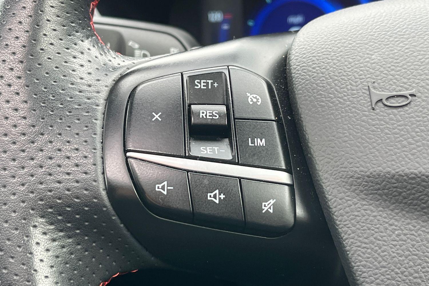 Ford KUGA Photo 30