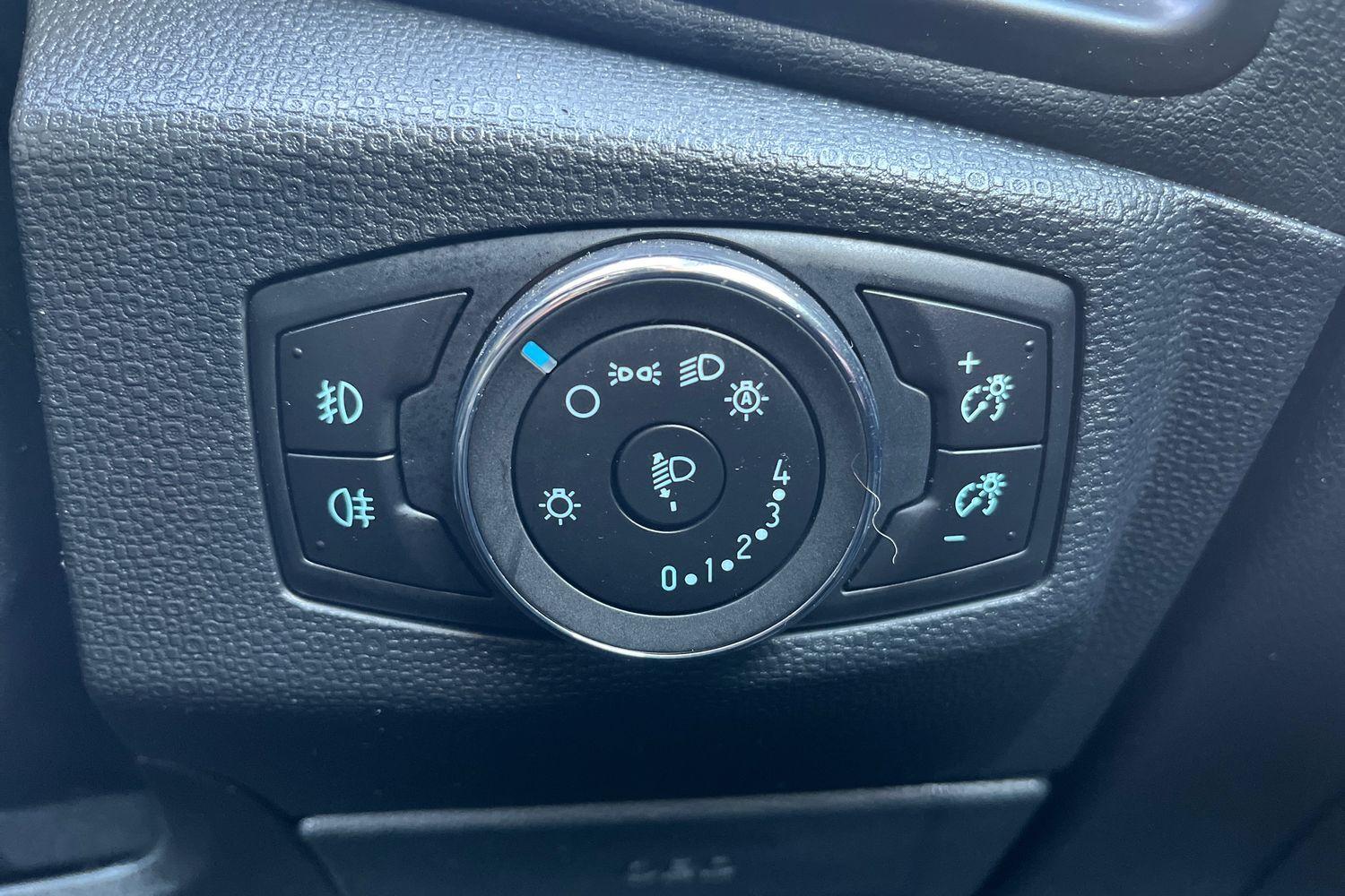 Ford ECOSPORT Photo 22