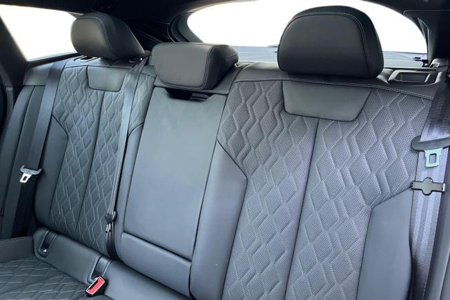 AUDI A6 Photo 9